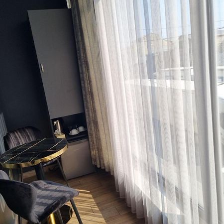 Days Hotel Yerevan Exterior photo