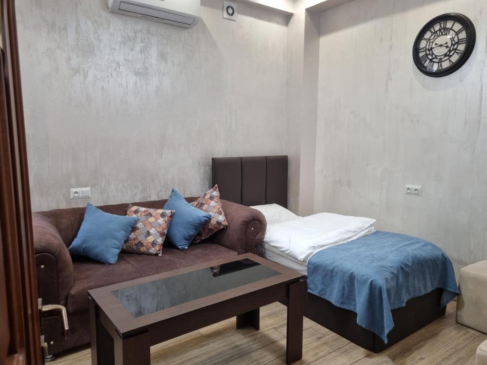 Days Hotel Yerevan Exterior photo